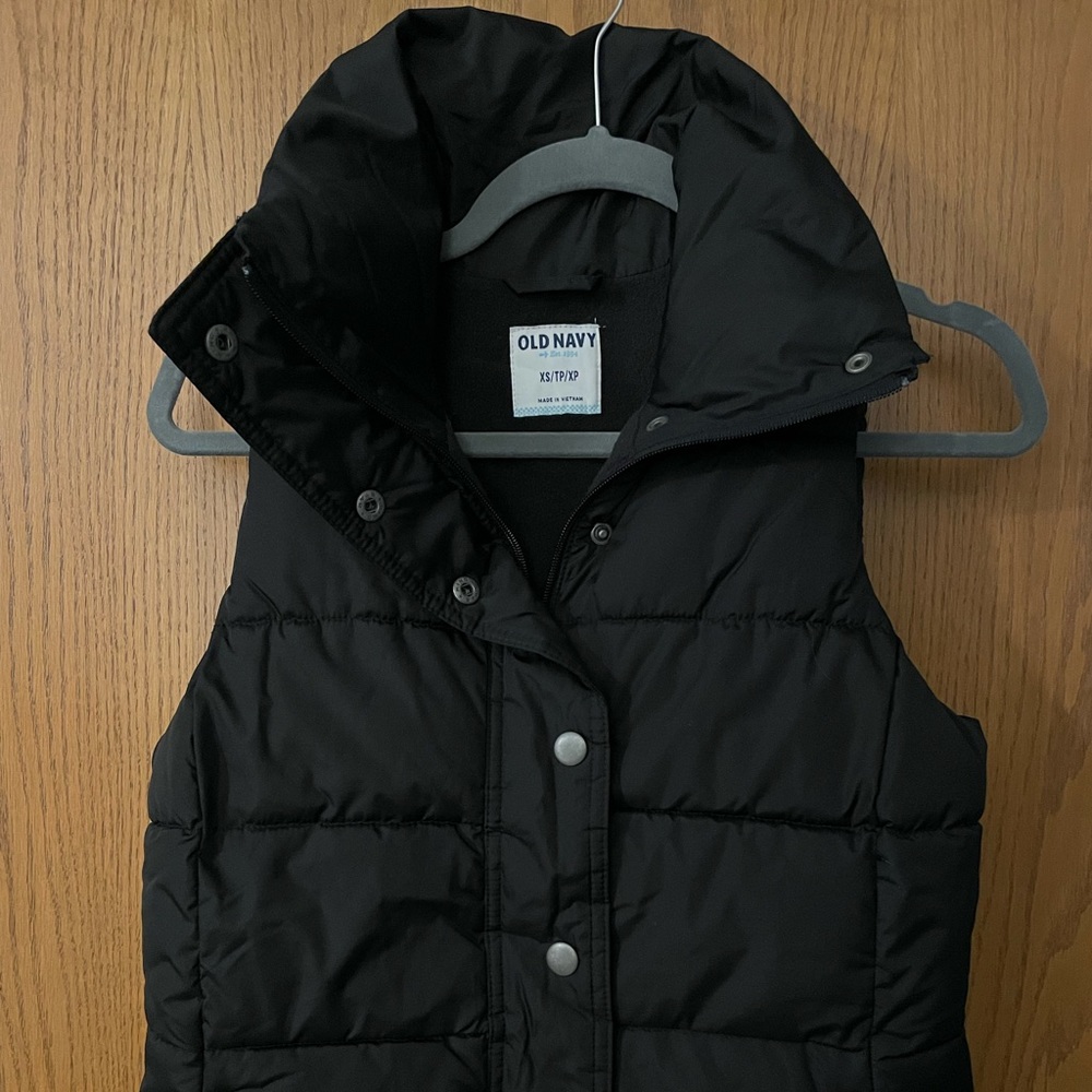 Old Navy Puffer Vest